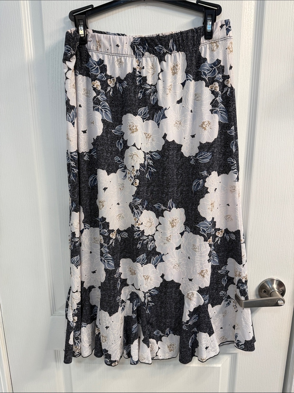 Garden Party Women's Black Floral Maxi Skirt with Elastic Waist